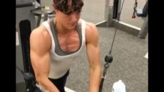 Chest Workout Muscle Girl