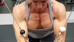 Muscle Girl Pumping Chest 07